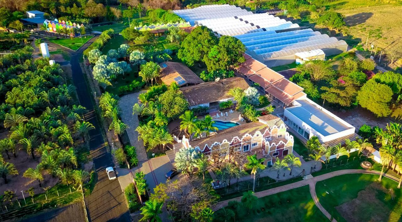Villa De Holanda Parque Hotel Holambra Bagian luar foto