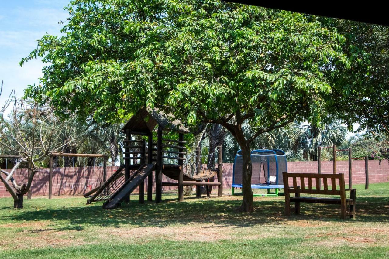 Villa De Holanda Parque Hotel Holambra Bagian luar foto