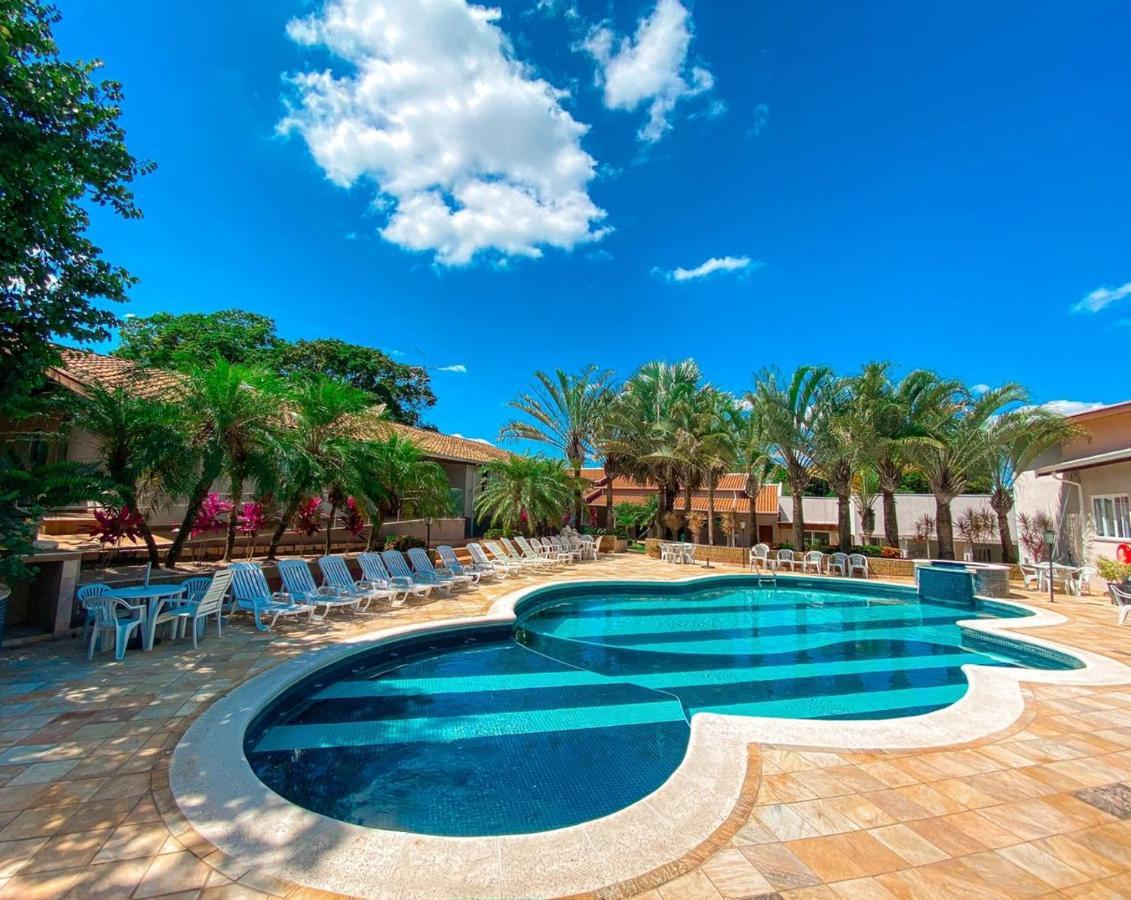 Villa De Holanda Parque Hotel Holambra Bagian luar foto
